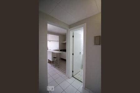 Studio à venda com 30m², 1 quarto e 1 vaga Studio à venda com 30m², 1 quarto e 1 vagaBanheiro