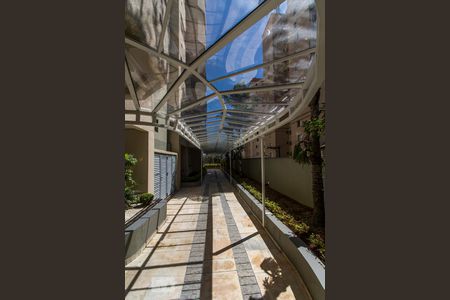 Apartamento à venda com 74m², 2 quartos e 2 vagasArea Externa de Acesso as Areas de Lazer 