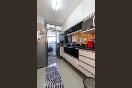 Apartamento à venda com 74m², 2 quartos e 2 vagasCozinha 