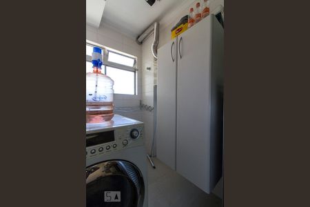 Apartamento à venda com 74m², 2 quartos e 2 vagasArea de Serviço 