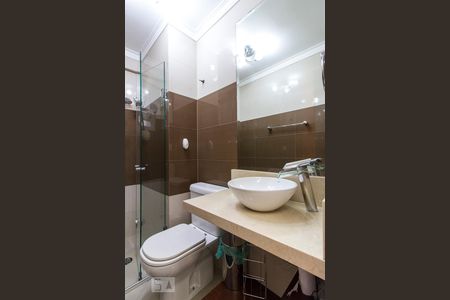 Apartamento à venda com 74m², 2 quartos e 2 vagasBanheiro Social 