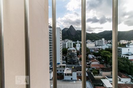 Vista sala de apartamento para alugar com 3 quartos, 85m² em Grajaú, Rio de Janeiro