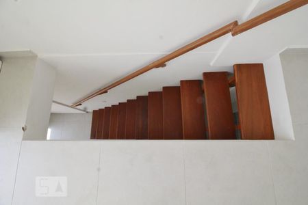 Apartamento à venda com 68m², 1 quarto e 1 vagaEscadas