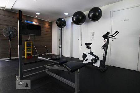 Apartamento à venda com 68m², 1 quarto e 1 vagaAcademia