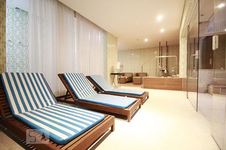 Apartamento à venda com 68m², 1 quarto e 1 vagaSpa