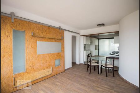 Sala de apartamento para alugar com 2 quartos, 55m² em Sumarezinho, São Paulo