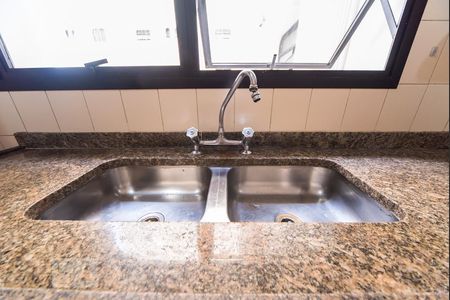 Apartamento à venda com 110m², 3 quartos e 2 vagasCozinha