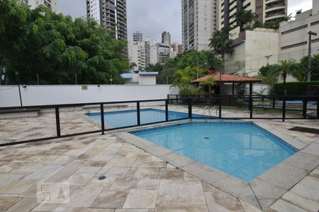 Apartamento para alugar com 70m², 2 quartos e 2 vagasPiscinas