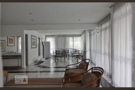 Apartamento para alugar com 70m², 2 quartos e 2 vagasSalão de festas