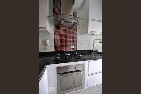 Apartamento para alugar com 70m², 2 quartos e 2 vagasDetalhe da cozinha