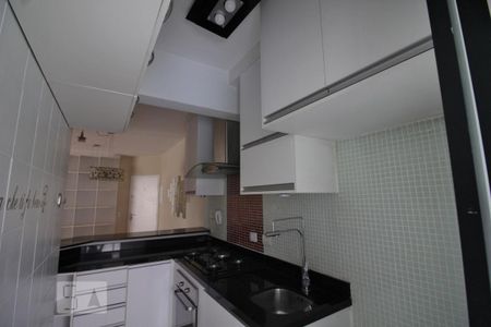 Apartamento para alugar com 70m², 2 quartos e 2 vagasCozinha