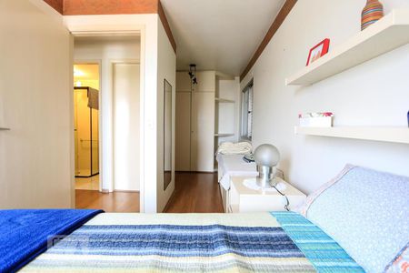 Quarto 2 de apartamento para alugar com 2 quartos, 62m² em Jardim Namba, São Paulo