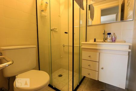 Banheiro de apartamento para alugar com 2 quartos, 62m² em Jardim Namba, São Paulo