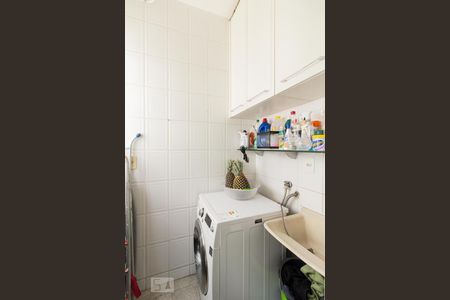 Apartamento à venda com 120m², 3 quartos e 2 vagas Apartamento à venda com 120m², 3 quartos e 2 vagasÁrea de serviço