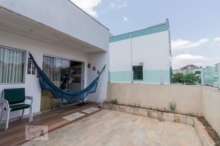 Apartamento à venda com 120m², 3 quartos e 2 vagas Apartamento à venda com 120m², 3 quartos e 2 vagasCobertura