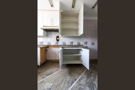 Apartamento à venda com 420m², 6 quartos e 4 vagasArmários da Cozinha 