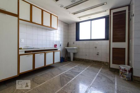 Apartamento à venda com 420m², 6 quartos e 4 vagasArea de Serviço 