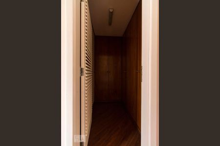 Apartamento à venda com 420m², 6 quartos e 4 vagasCloset do Banheiro Suíte 1