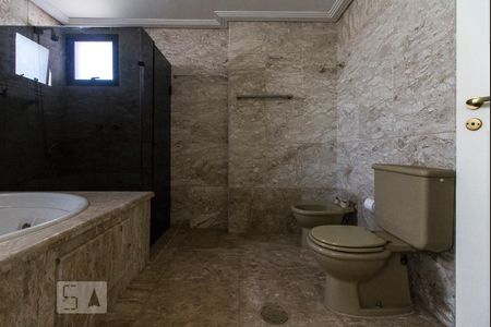 Apartamento à venda com 420m², 6 quartos e 4 vagasBanheiro Suíte 4 