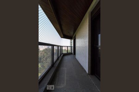 Apartamento à venda com 420m², 6 quartos e 4 vagasVaranda Banheiro Suíte 3 