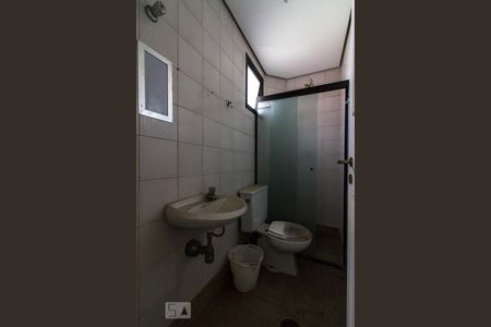 Apartamento à venda com 420m², 6 quartos e 4 vagasBanheiro de Serviço 