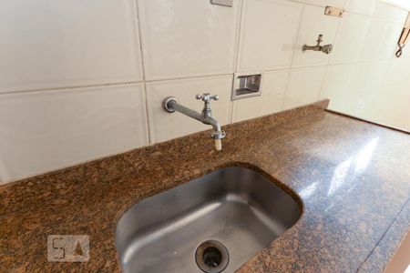 Apartamento à venda com 70m², 2 quartos e 1 vagaCozinha torneira