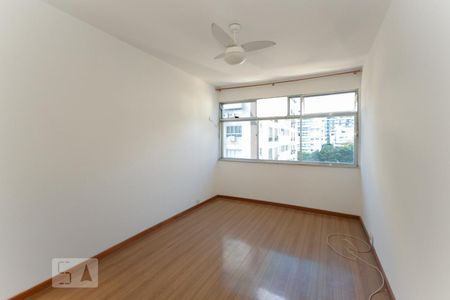 Sala de apartamento à venda com 2 quartos, 70m² em Tijuca, Rio de Janeiro