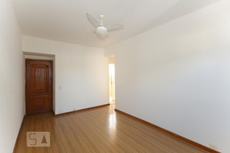 Sala de apartamento à venda com 2 quartos, 70m² em Tijuca, Rio de Janeiro