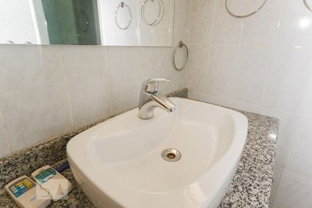 Apartamento à venda com 70m², 2 quartos e 1 vagaBanheiro torneira