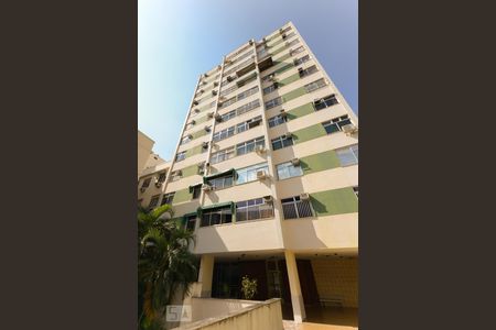 Apartamento à venda com 70m², 2 quartos e 1 vagaFachada