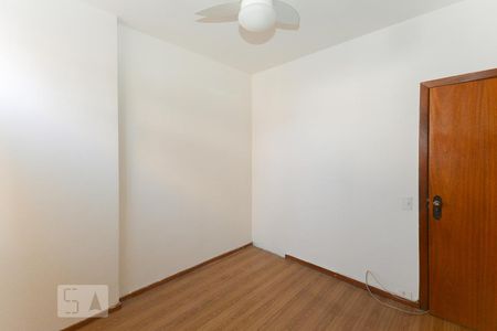 Apartamento à venda com 70m², 2 quartos e 1 vagaQuarto 2