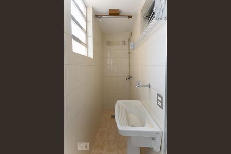 Apartamento à venda com 70m², 2 quartos e 1 vagaBanheiro de serviço