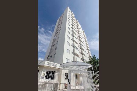 Apartamento para alugar com 54m², 2 quartos e 1 vagaFachada