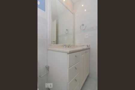 Apartamento para alugar com 210m², 4 quartos e 3 vagasBanheiro