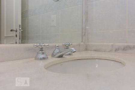 Apartamento para alugar com 210m², 4 quartos e 3 vagasBanheiro