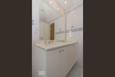 Apartamento para alugar com 210m², 4 quartos e 3 vagasSuíte 1