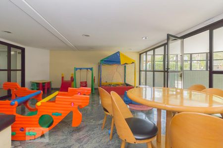 Apartamento para alugar com 210m², 4 quartos e 3 vagasBrinquedoteca