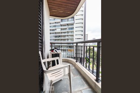 Apartamento à venda com 120m², 4 quartos e 2 vagasSacada - Suíte Master