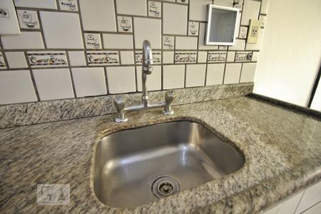 Apartamento para alugar com 65m², 3 quartos e 1 vagaPia