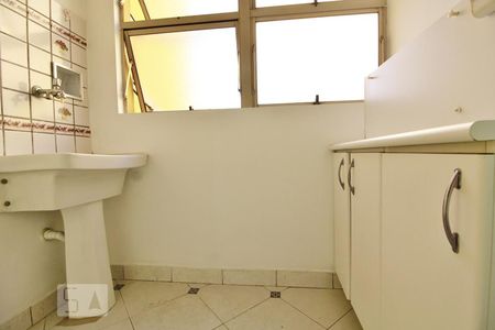 Apartamento para alugar com 65m², 3 quartos e 1 vagaÁrea de serviço