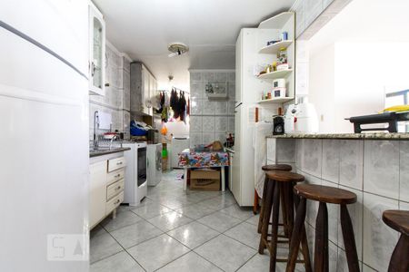 Cozinha  de apartamento para alugar com 2 quartos, 70m² em Quinta da Paineira, São Paulo