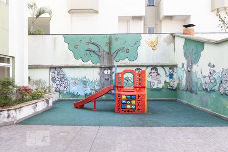 Apartamento à venda com 60m², 2 quartos e 2 vagas Apartamento à venda com 60m², 2 quartos e 2 vagasPlayground