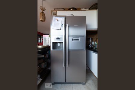 Casa de condomínio para alugar com 156m², 3 quartos e 4 vagas Casa de condomínio para alugar com 156m², 3 quartos e 4 vagasCozinha