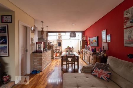 Sala de casa de condomínio para alugar com 3 quartos, 156m² em Cambuci, São Paulo