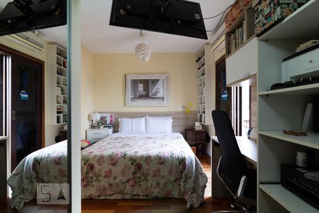 Suíte de casa de condomínio para alugar com 3 quartos, 156m² em Cambuci, São Paulo