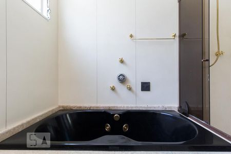 Banheiro de apartamento à venda com 4 quartos, 170m² em Santo Agostinho, Belo Horizonte