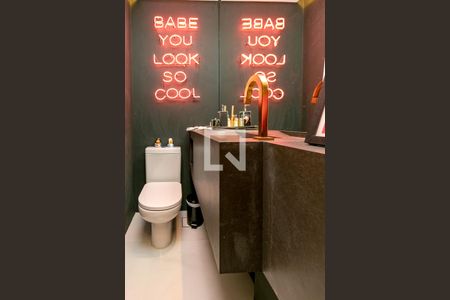 Apartamento à venda com 84m², 2 quartos e 2 vagasLavabo 