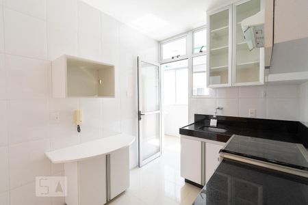 Apartamento à venda com 196m², 3 quartos e 3 vagas Apartamento à venda com 196m², 3 quartos e 3 vagasCozinha - 1º Andar