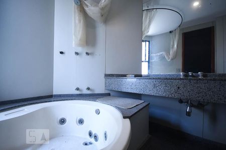 Apartamento à venda com 80m², 1 quarto e 2 vagasBanheiro suíte