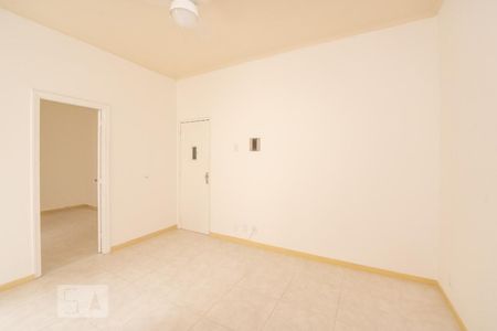 Sala de apartamento para alugar com 1 quarto, 40m² em Santa Teresa, Rio de Janeiro